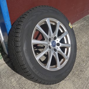225/65R17 YOKOHAMA iceGUARD SUV G075 バリ溝スタッドレスタイヤを買取させて頂きました!